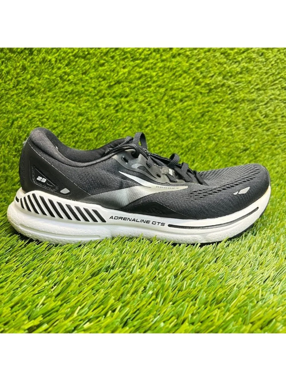 Brooks Adrenaline GTS 23 Womens‎ Size 7 Black Athletic Running Shoes Sneakers